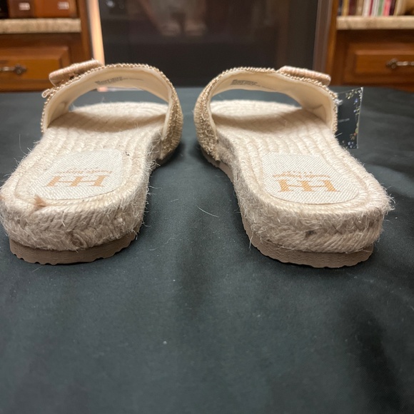 New With Tag Haute Hippie Brand Beige Woven Slide Sandals.  Sz. 9. - Picture 6 of 8
